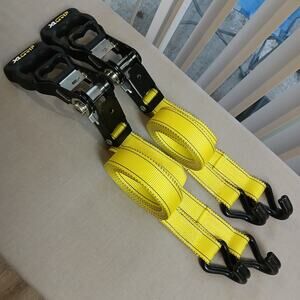 CargoLoc XL Grip set of 2 ratchet straps 12' LLR 833lbs neon yellow black
